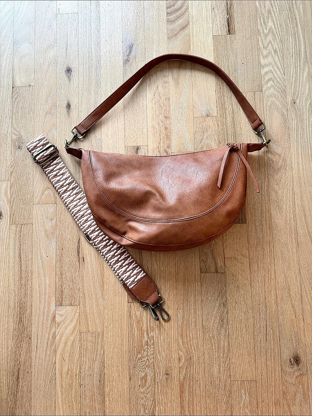 Urban Originals Anthropologie Vegan Leather Shoulder/ Crossbody bag with extra f